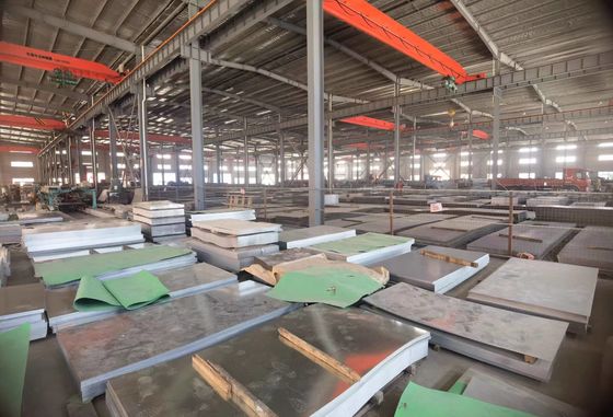 Soldabilidade e boa formabilidade de chapa de aço laminada a frio com resistência à tração de 400-600 MPa